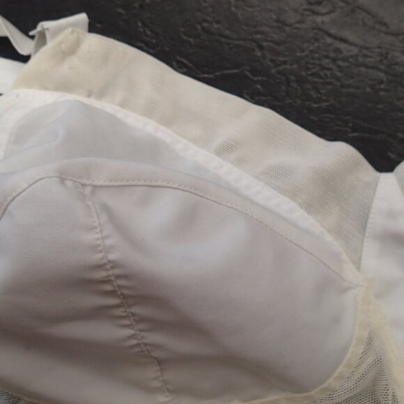 Exquisite Form White Bra Size 40B - Picture 3 of 8